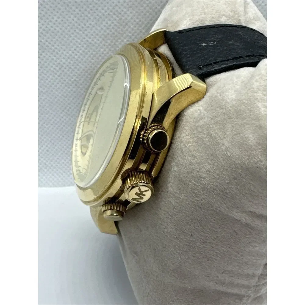 Michael Kors Runway MK8077 Men's Black Leather Analog Dial Quartz Watch JNA828
